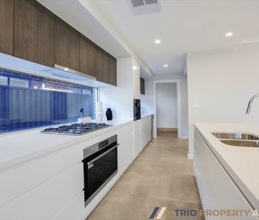Brand New Family Home in Prime Box Hill Location – Ready to Move In! - Photo 1