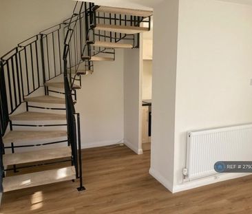 1 bedroom semi-detached house to rent - Photo 6