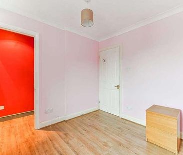 Alvia Gardens, Sutton, SM1 - Photo 6