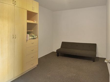 Perfect for students -Spacious 6-Bedroom Apartment in the Heart of Wellington - Photo 5