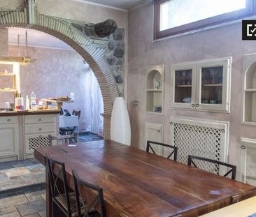 rome, Lazio 00128 - Photo 5