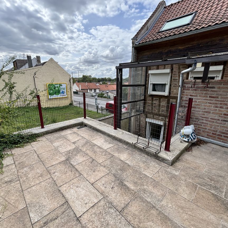 APPARTEMENT T2 NON MEUBLÉ RÉNOVÉ PROCHE CHU SUD - Photo 1