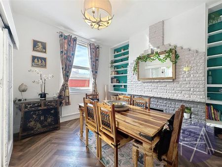 3 bedroom semi-detached house to rent - Photo 3