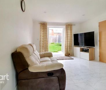 3 bedroom semi-detached house to rent - Photo 3