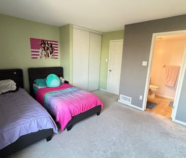 For Lease - 390 CROWNRIDGE Drive, Kanata, Ontario - Photo 3