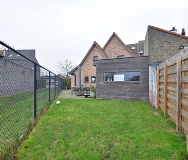 Volledige gerenoveerde woning met zonnig terras en tuin! - Photo 5