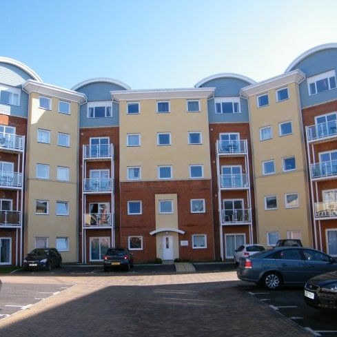 Park 25, Redhill, RH1 - Photo 1