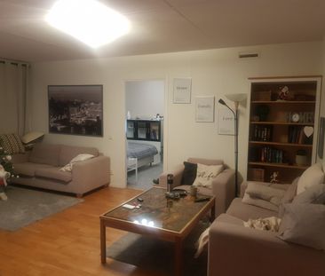 Grödingevägen, Tumba - Photo 1