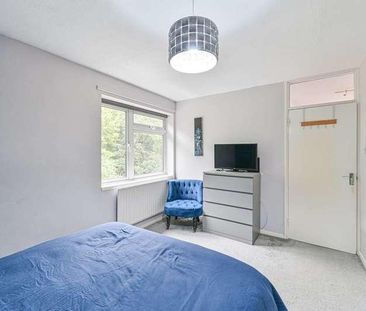 Revell Rise, Plumstead, SE18 - Photo 5