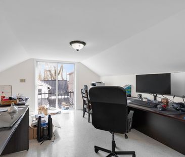 For Lease - 131 Sanford Street, Barrie, Ontario - Photo 3