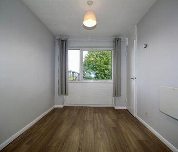 1 Bedroom Flat To Let - Photo 6