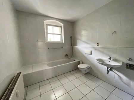 +++ 1 Monat mietfrei! Helle 3 Zimmer-Wohnung mit Balkon und Aufzug in Bernsdorf +++ - Photo 3