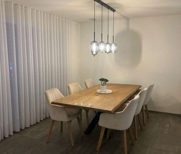 Modern 3.5 room apartment for rent in Domat/Ems! - Photo 3