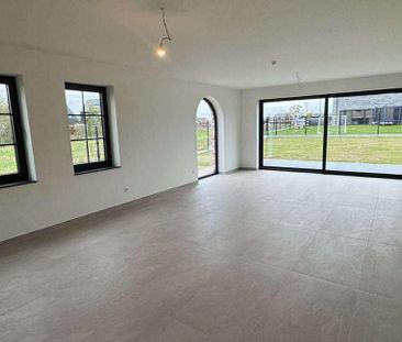 Woning te huur in Ophasselt voor € 1.400 met 3 slaapkamers - Photo 2