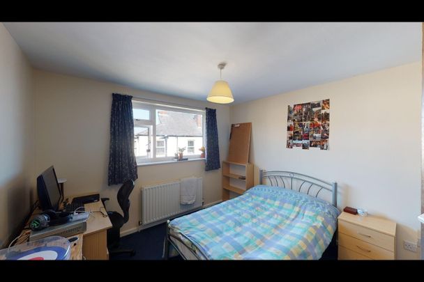 Room in a Shared House, Roebuck Road, S6 - Photo 1
