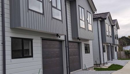 4-BED Townhouse - Negotiable - Photo 2