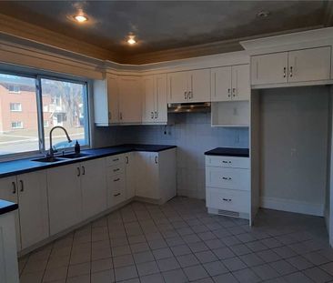 For Lease - 85 Prospect Street Unit# 2, Newmarket, Ontario - Photo 5