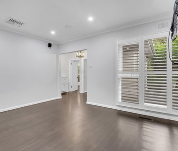 33 Yallambie Road, Macleod VIC 3085 - House For Rent | Domain - Photo 4