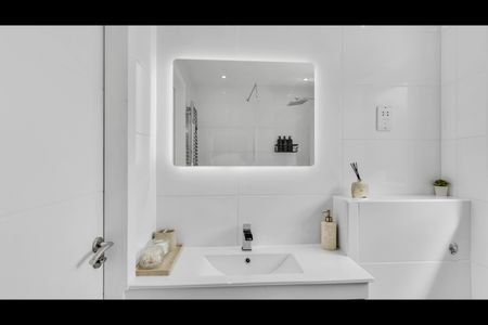 3 Bed Semi-Detached House, Bell Barn Road, B15 - Photo 4