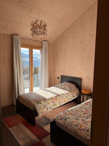 Moderne 5.5 pièces élégante maison mitoyenne Minergie, au cSur de Lens - Photo 2