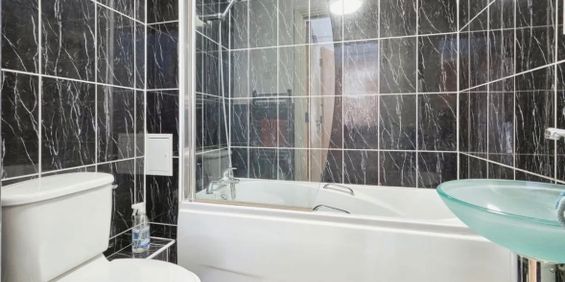 Room in a Shared Flat, Qube, B1 - Photo 3