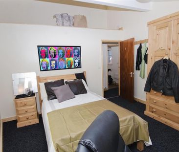 5 bedroom flat to rent - Photo 6