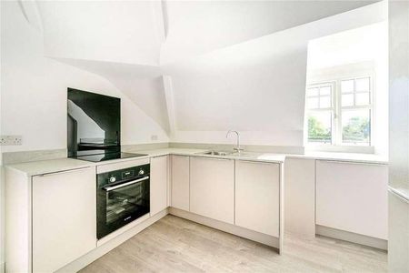 Catteshall Road, Godalming, Surrey, GU7 - Photo 2