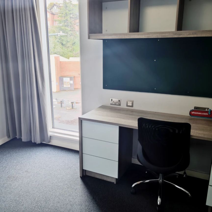 road view - non En-Suite - Photo 1