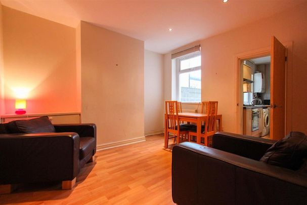 3 bedroom terraced house to rent - Photo 1