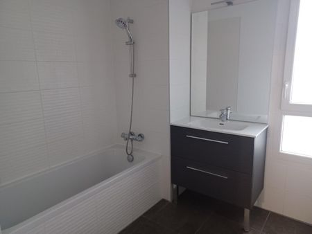 location Appartement T3 DE 59.57m² À FREJUS - Photo 5