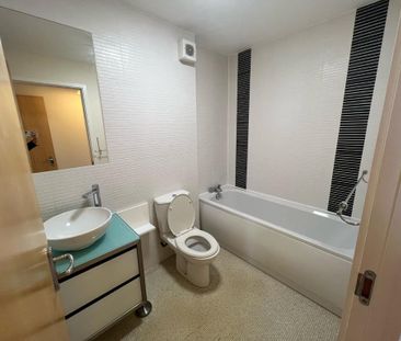 2 bedroom flat to rent - Photo 5