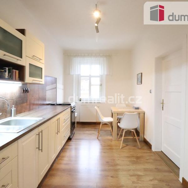 Pronájem bytu 2+1 77 m2 - Fotografie 1