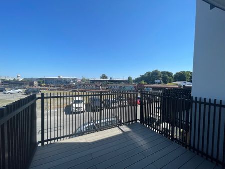 13/333 Lincoln Road, Addington - Photo 2
