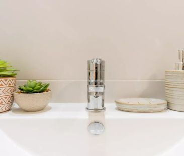 Room in a shared 11-bedroom apartment for rent in Fuente del Berro, Madrid, for workers and postgraduate students - Foto 2