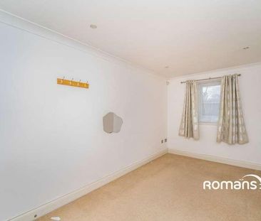 Colham House, Colham Avenue, Yiewsley, UB7 - Photo 3