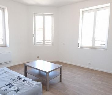 Location Appartement 1 pièce 18m² HIRSON 02500 - Photo 1