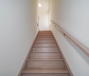 For Lease - 370 Red Maple Road Unit# 10, Richmond Hill, Ontario - Photo 1