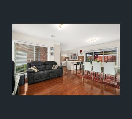 3/5 Fraser Court, Jacana, Vic 3047 - Photo 2