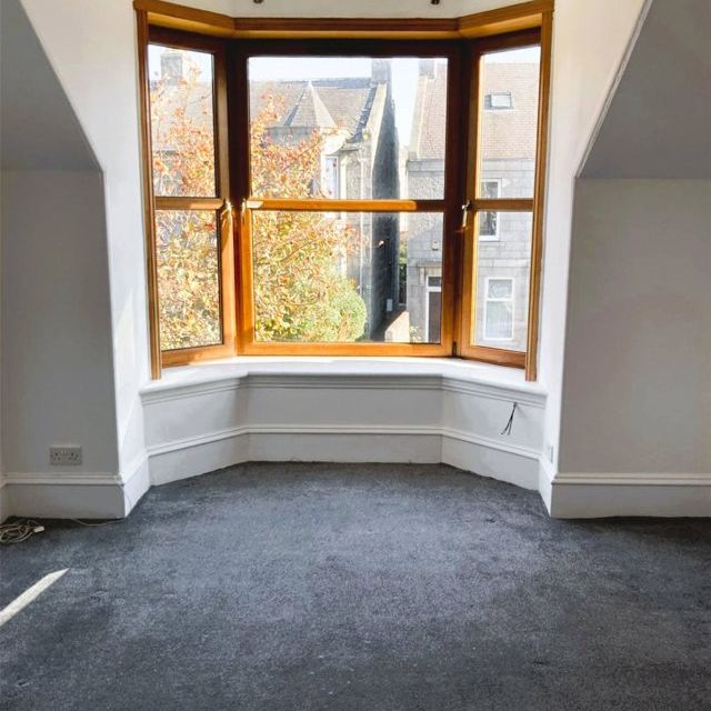 65 Clifton Road, AB24 4RN, Aberdeen - Photo 1