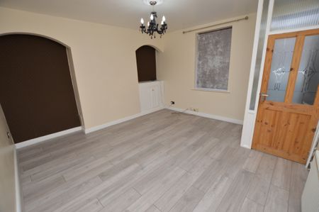 2 Bedroom Terraced House - Photo 3