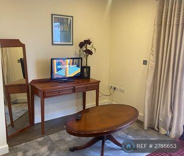 Studio to rent - Photo 3