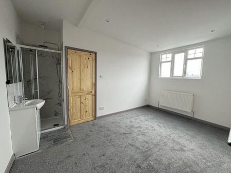 3 bedroom terraced house to rent - Photo 3