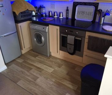 Swan Lane, Stoke, Coventry, West Midlands, CV2 - Photo 1