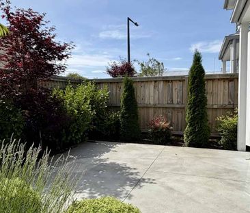 Two Bedroom Townhouse - Photo 4