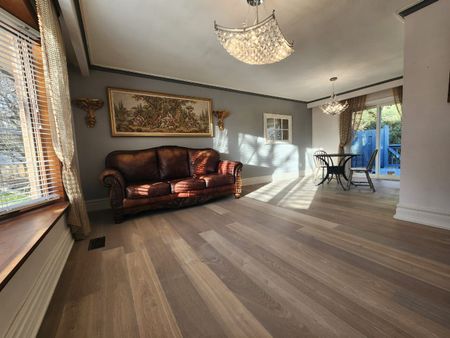 For Lease - 5 Cabot Court Unit# Main floor, Aurora, Ontario - Photo 2