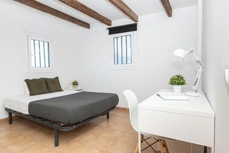 Carrer Nou de la Rambla, Barcelona, Catalonia 08001 - Photo 5