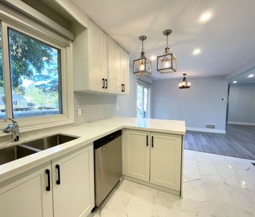 For Lease - 716 Lake Drive, Georgina, Ontario - Photo 3