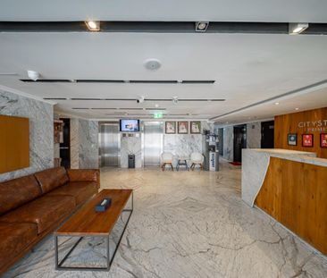 Amazing 1BHK|Serviced Apartment|Close To Metro MOE - Photo 3