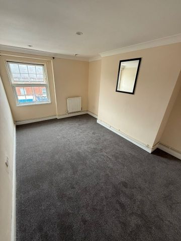 3 Bed Flat, Oxford Road, RG1 - Photo 3