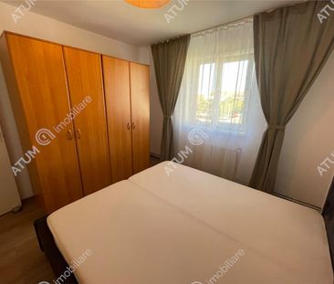 De inchiriat apartament cu 3 camere decomandate si balcon inchis in... - Photo 4
